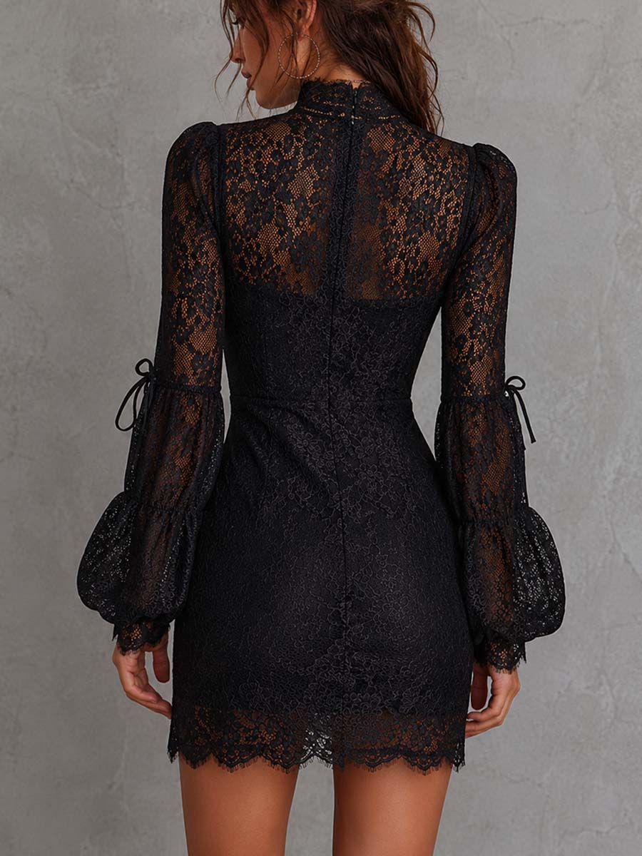 Vestido Mini Negro de Encaje Vintage con Escote de Ojo de Cerradura