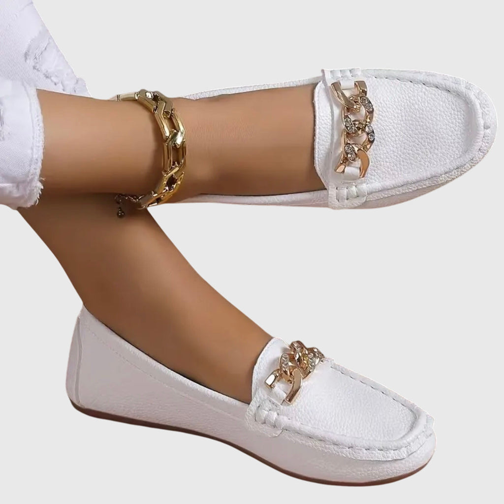 Mocasines en Tonos Neutros