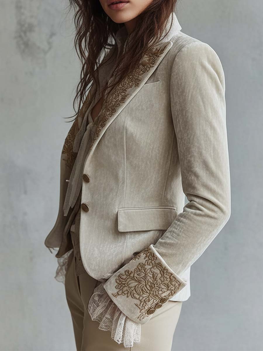 Blazer Bordado en Color Marfil