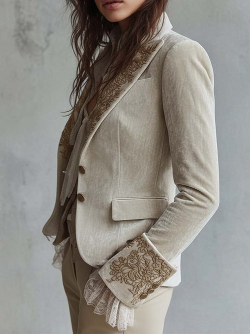 Blazer Bordado en Color Marfil