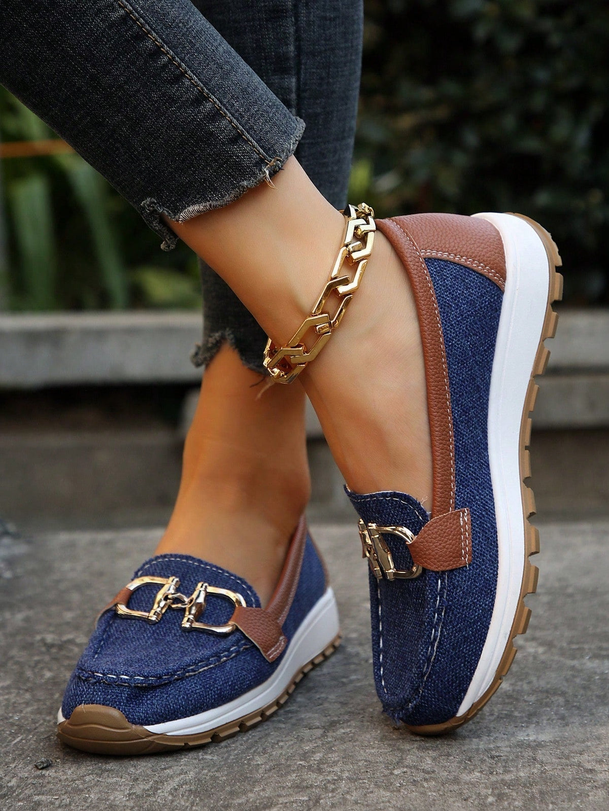 Mocasines Planos con Hebilla