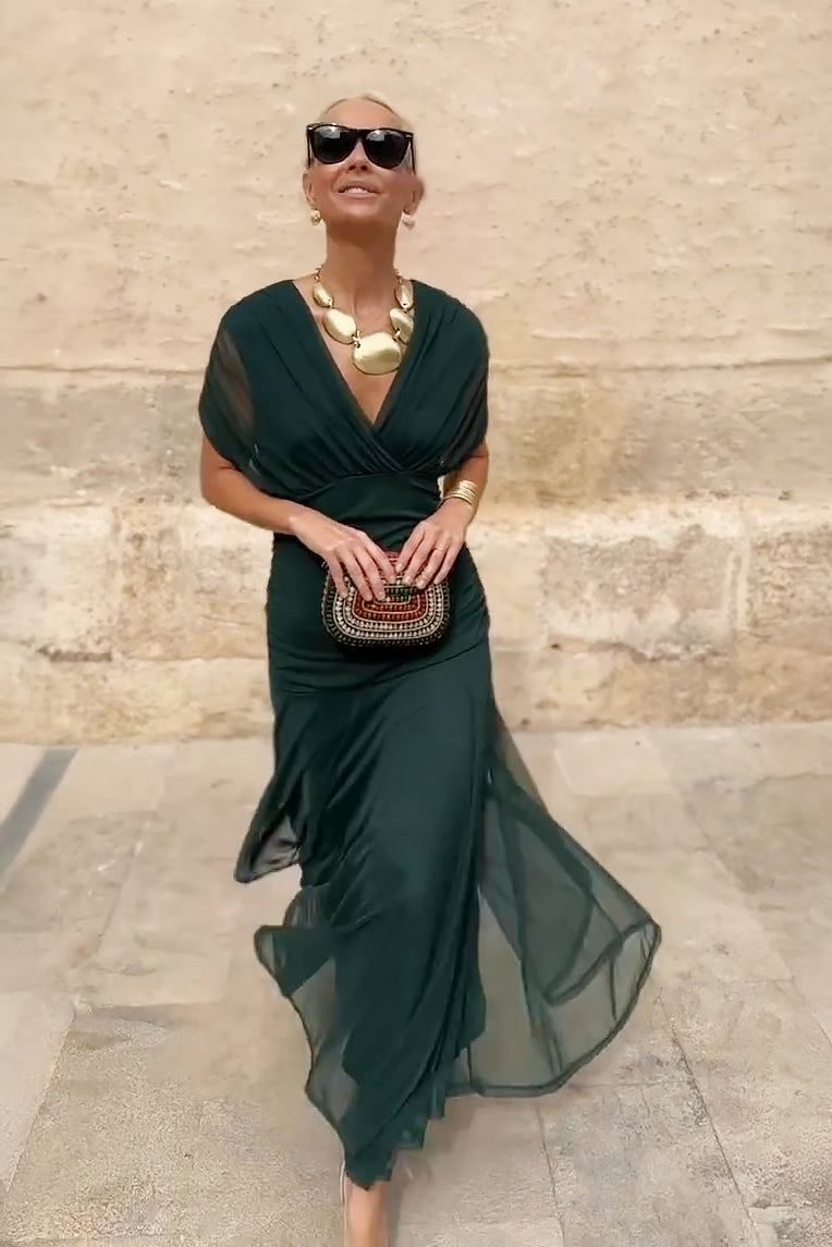 Vestido Largo Elegante de Escote en V y Cintura Plisada en Seda
