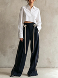 Conjunto Blanco: Camisa Cropped de Puño y Pantalón Ancho de Talle Alto con Detalle de Lazo