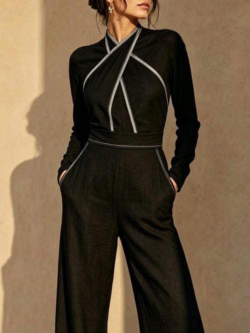 Conjunto de Dos Piezas Negro: Top Cruzado de Cuello Alto en Mezcla de Lino con Costuras Contraste y Pantalón Ancho de Talle Alto