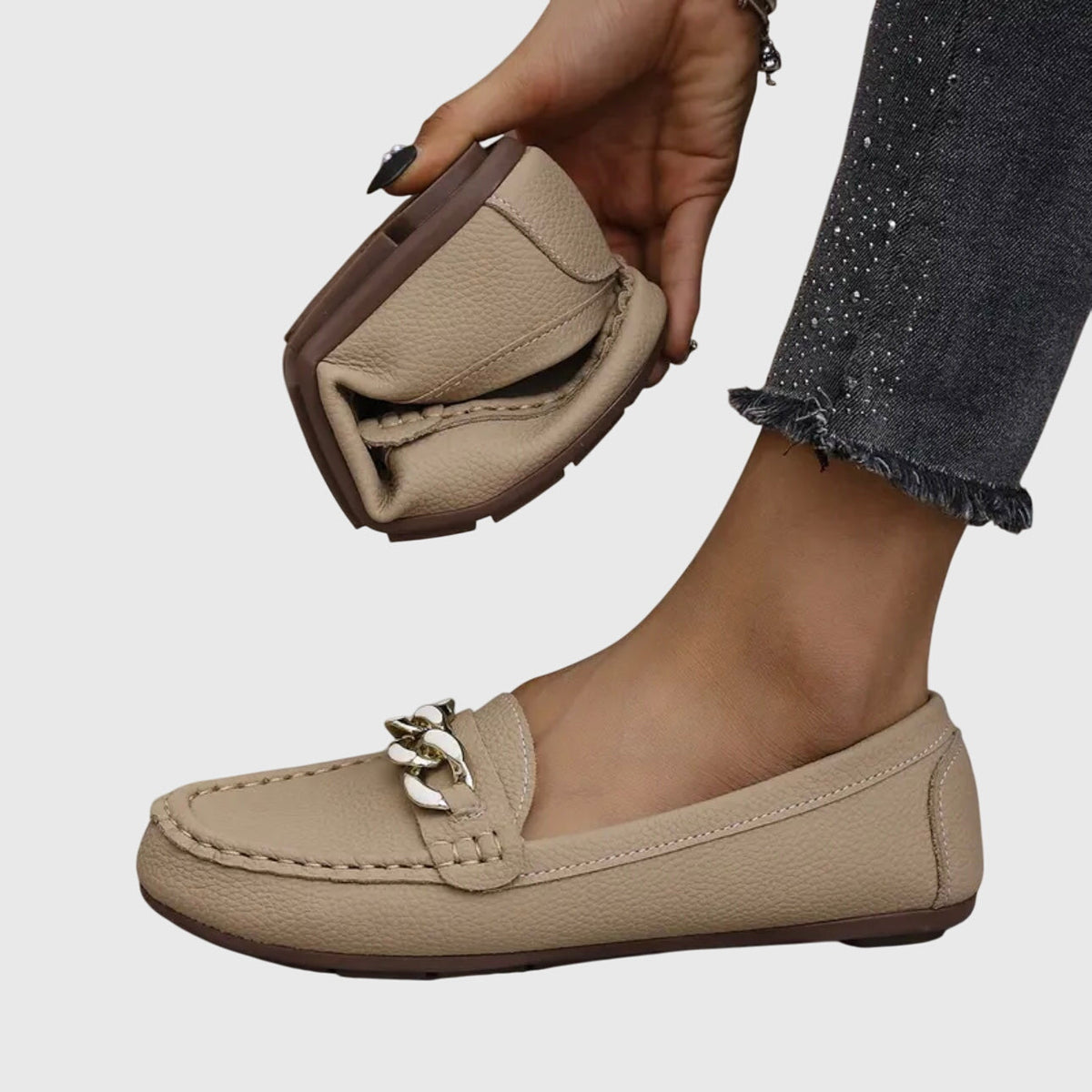 Mocasines en Tonos Neutros