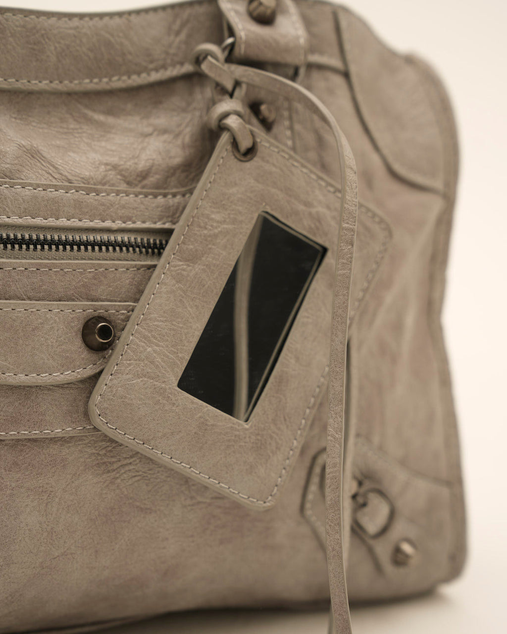 Bolso Grande de Cuero Tipo Carryall