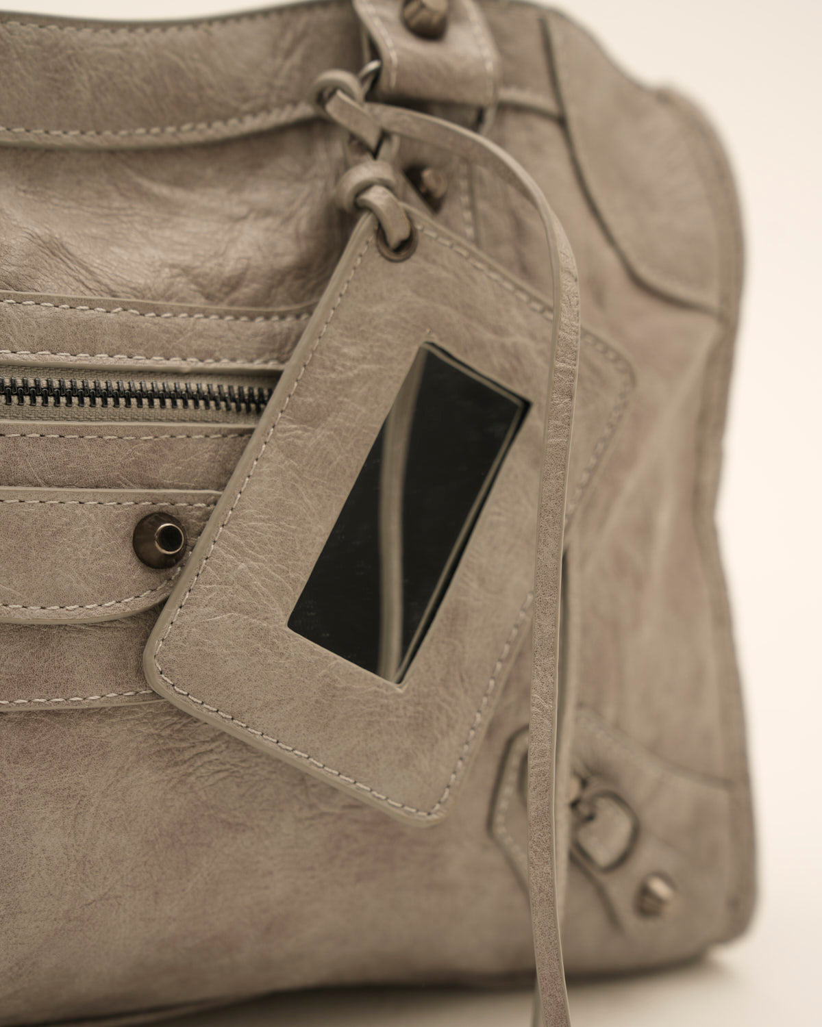 Bolso Grande de Cuero Tipo Carryall