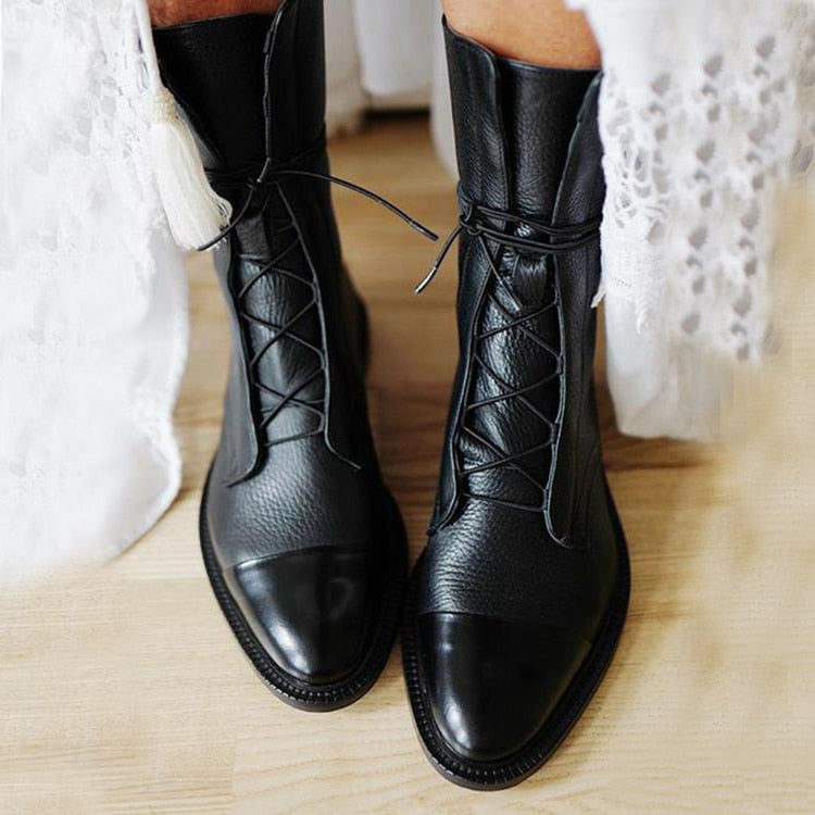 Botines de Cordones con Puntera Contrastada y Tacón Bajo