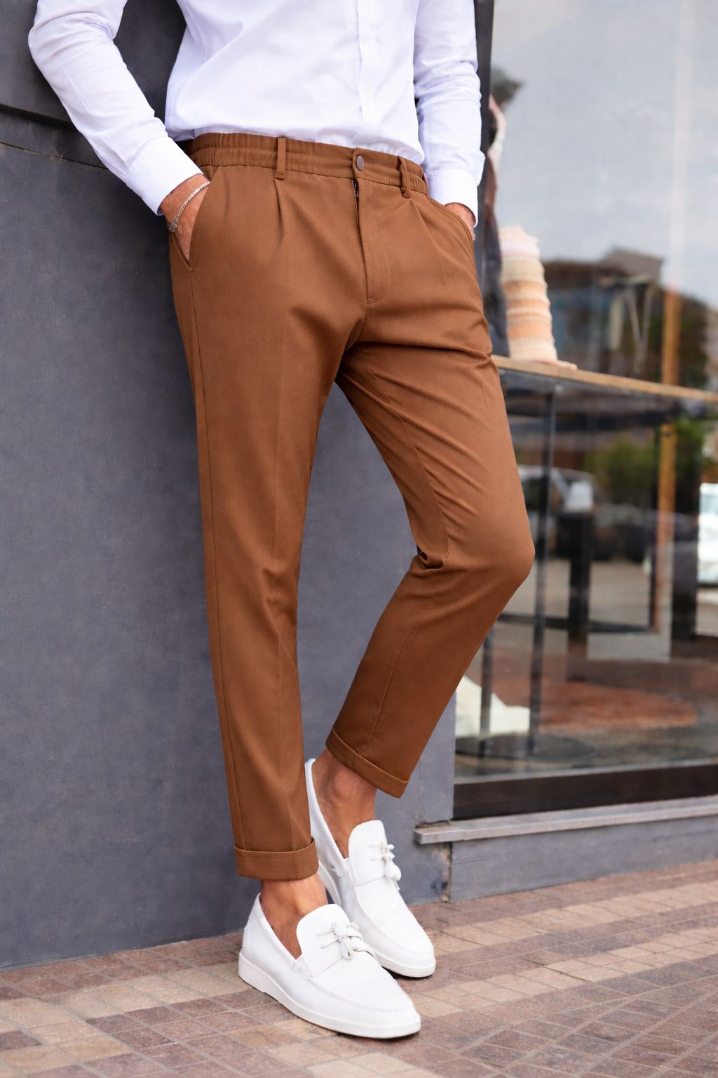 Pantalón con Cintura Elástica y Pinzas