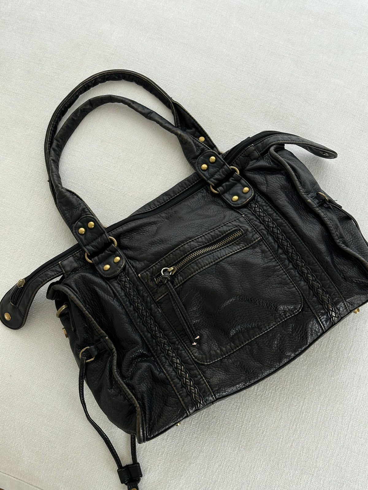 Bolso de Hombro Tejido en Cuero Vegano