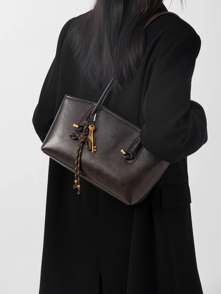 Bolso Estructurado Minimalista