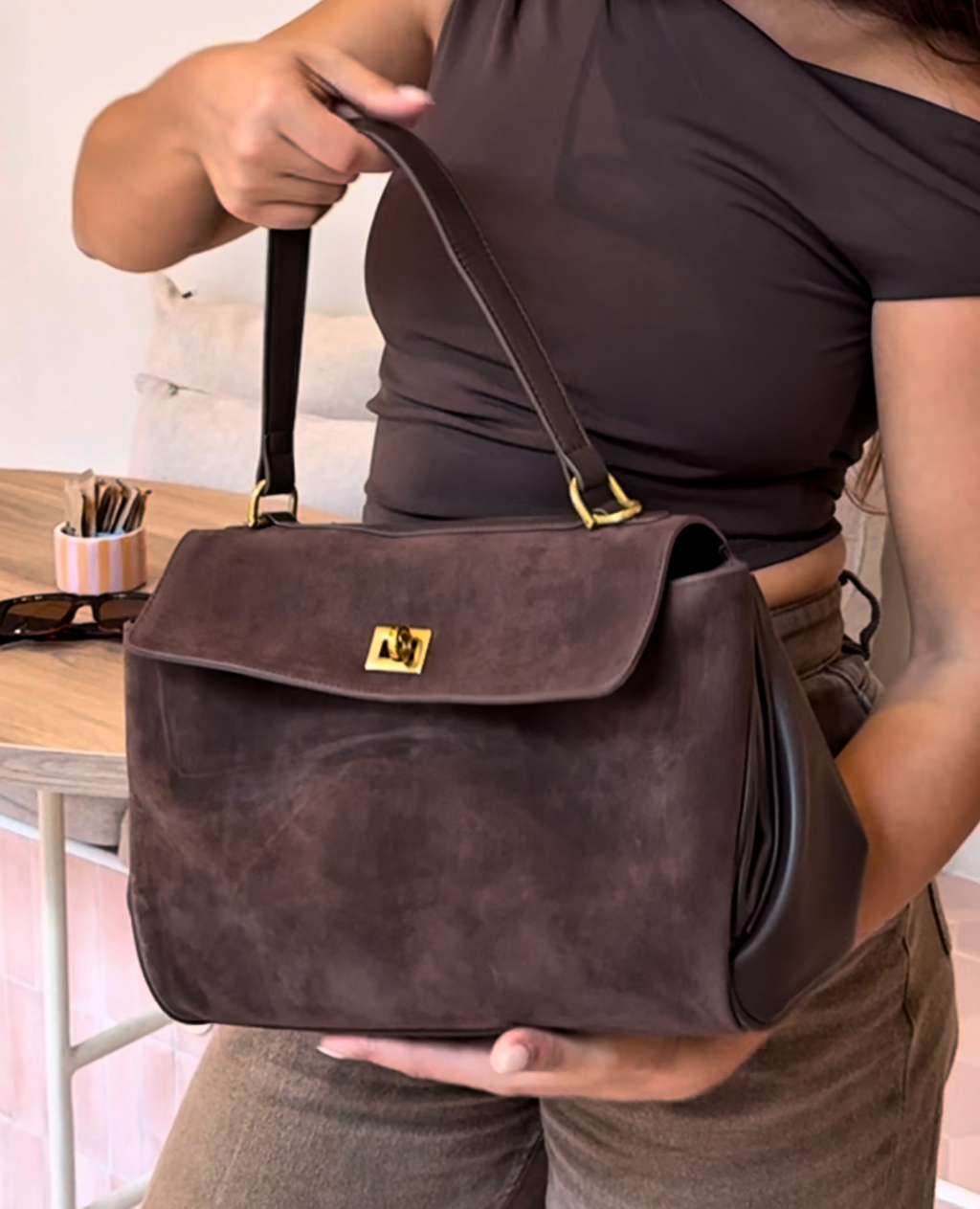 Bolso de Cuero Genuino con Frontal de Ante