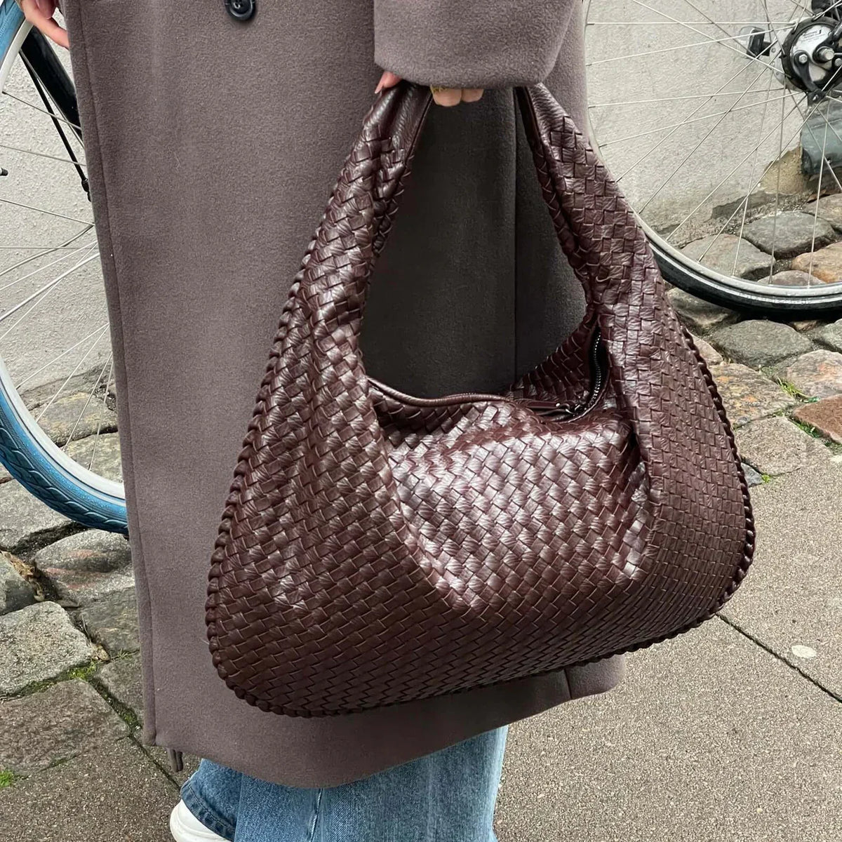 Bolso de Hombro Oversize Tejido