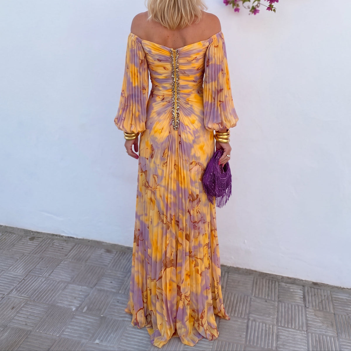 Vestido Largo Floral con Escote Corazón y Hombros Descubiertos