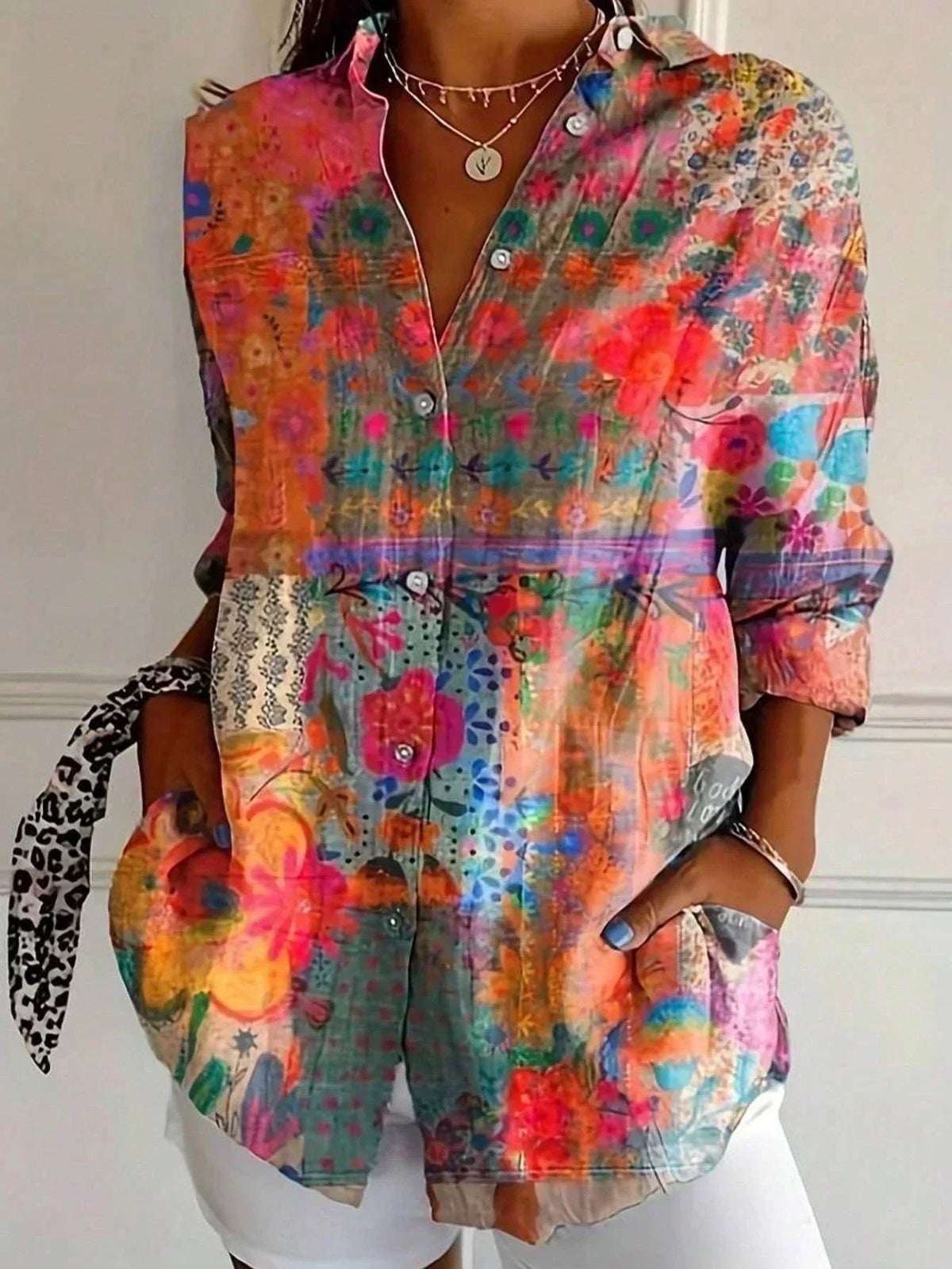 Blusa con Estampado Floral y Corte Fluido