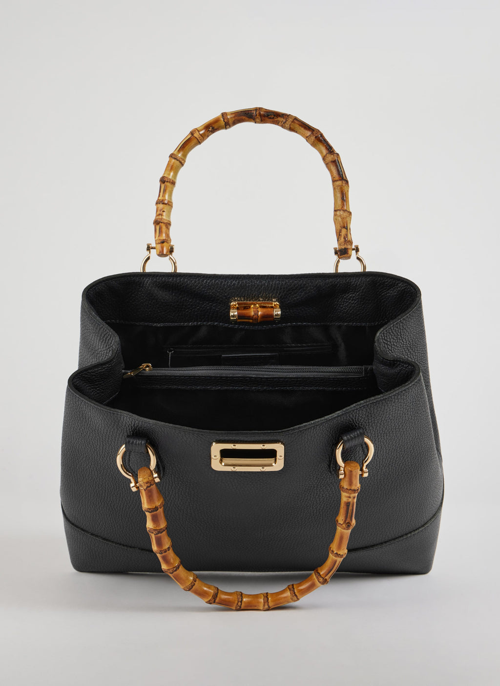 Bolso de Piel Martilleada Negra con Asas de Bambú y Herrajes Dorados