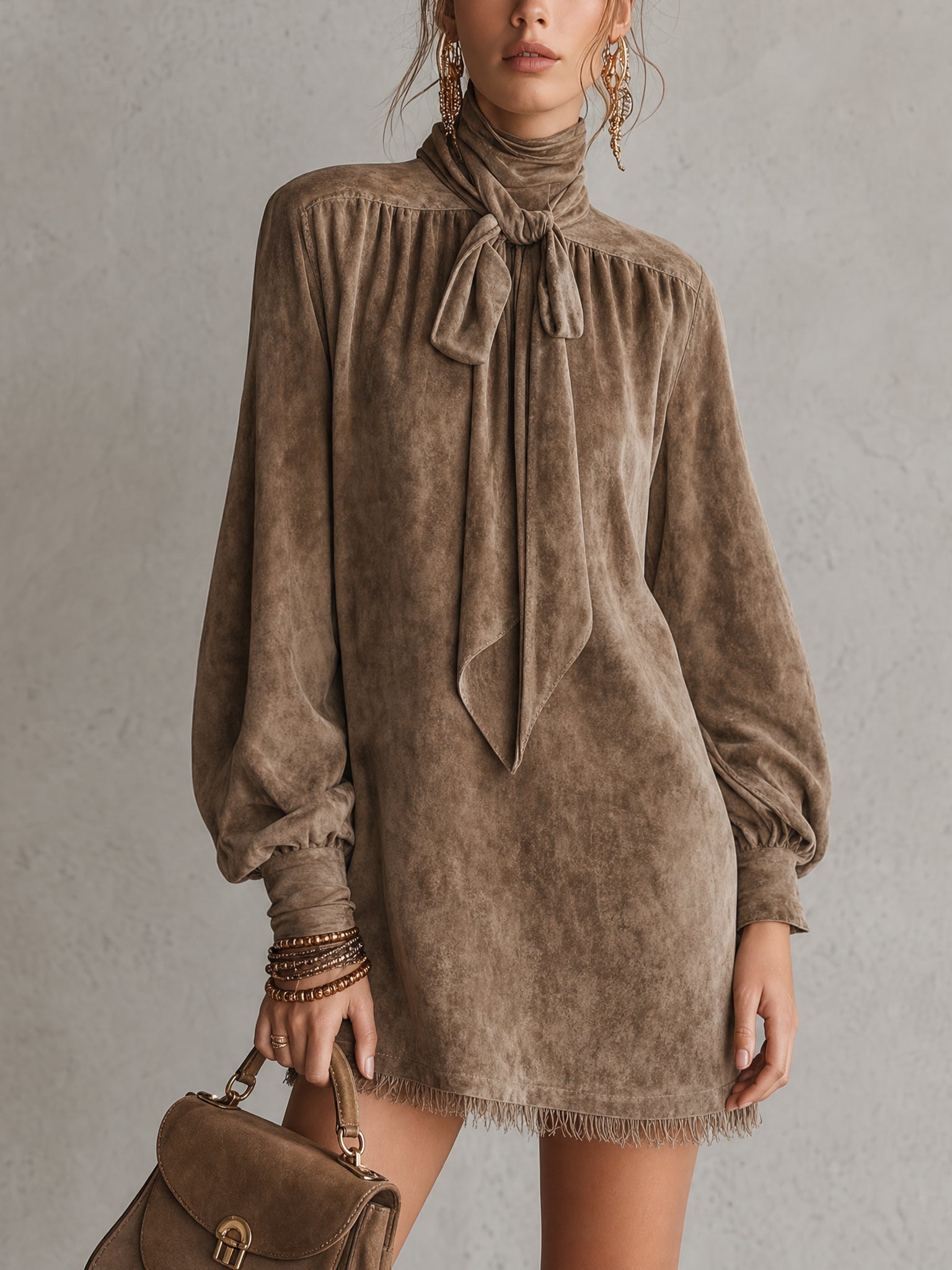 Vestido Mini Marrón Holgado de Ante Sintético con Detalle de Lazo y Mangas Farol