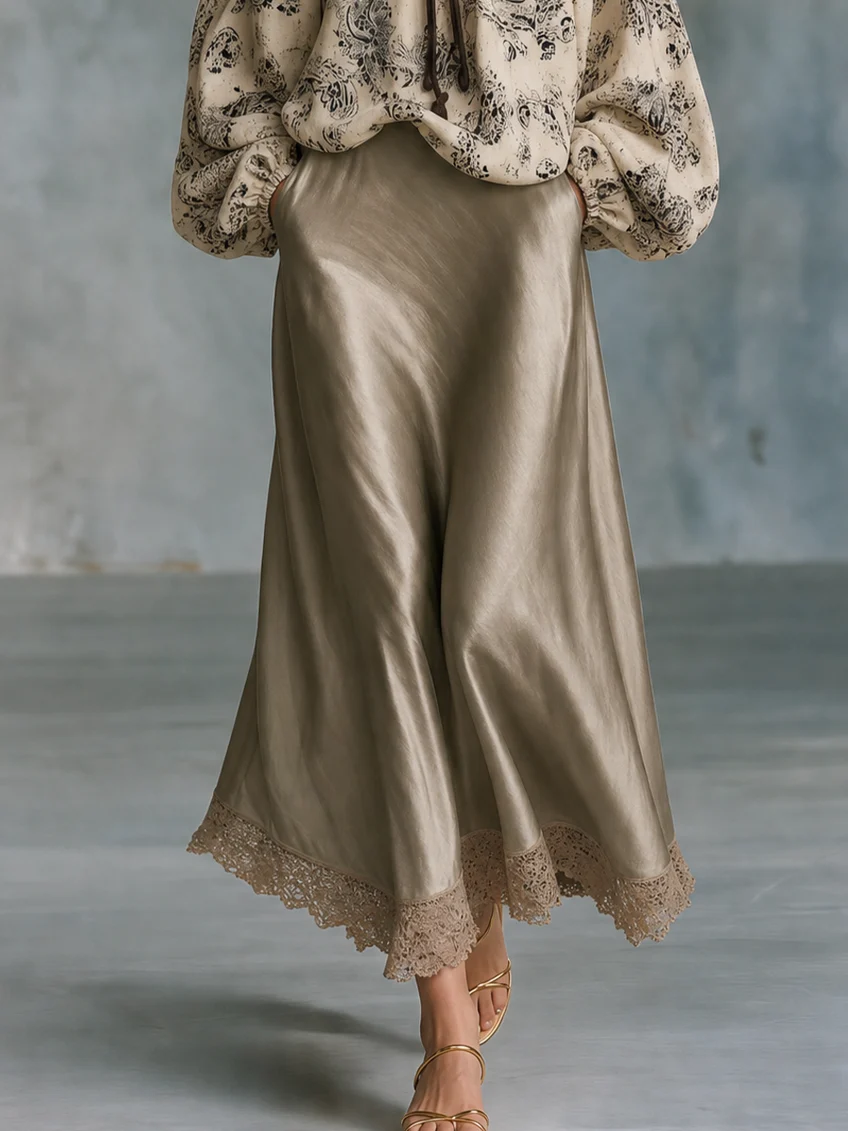 Conjunto Beige: Top Cruzado Estampado Paisley con Mangas Farol y Falda de Encaje Satinado Champán