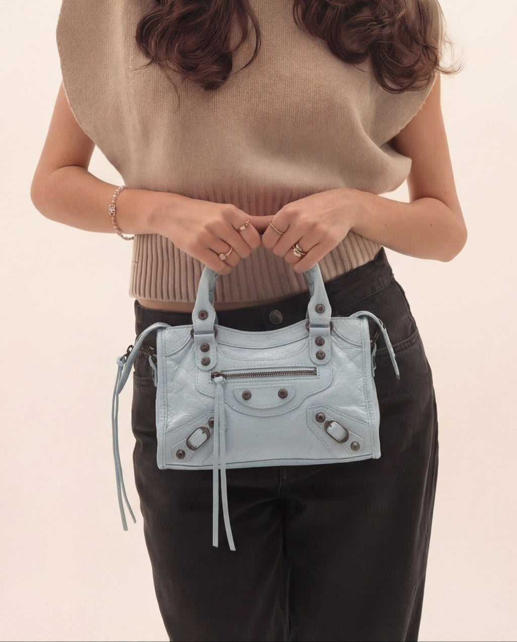 Bolso Pequeño de Cuero Compacto