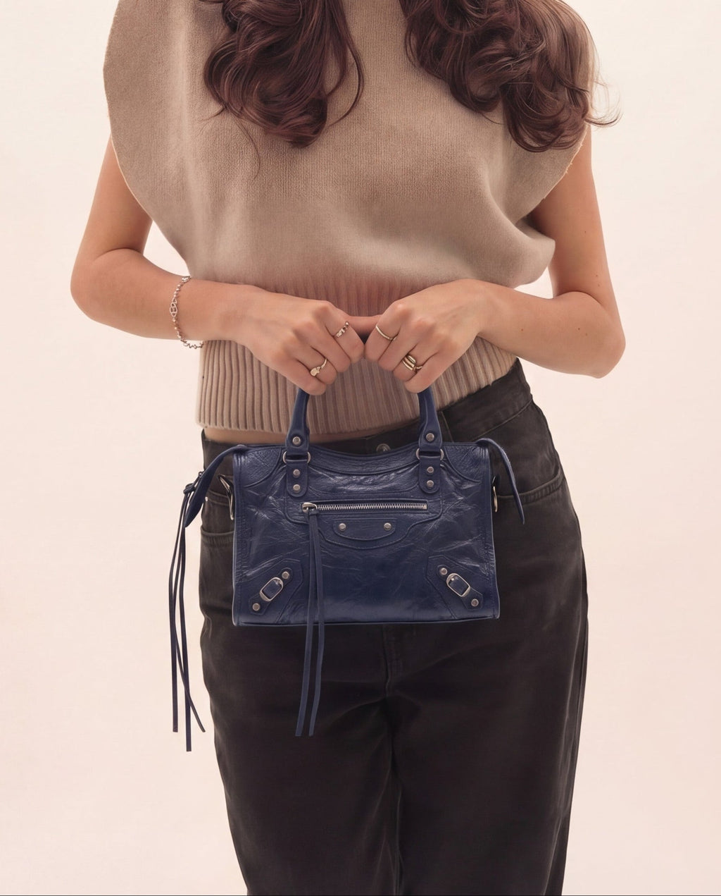 Bolso Pequeño de Cuero Compacto