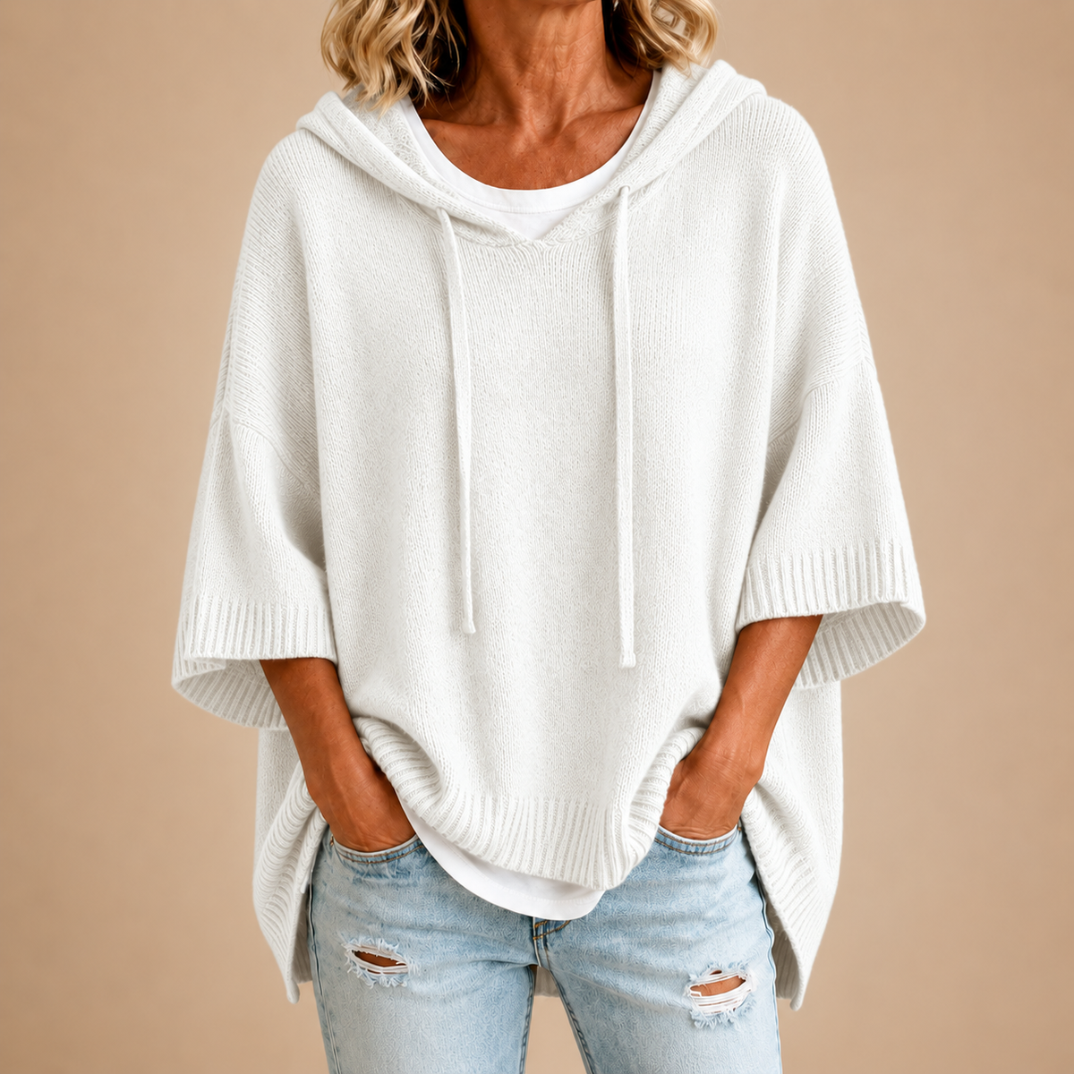 Poncho de Punto con Capucha y Manga Tres Cuartos