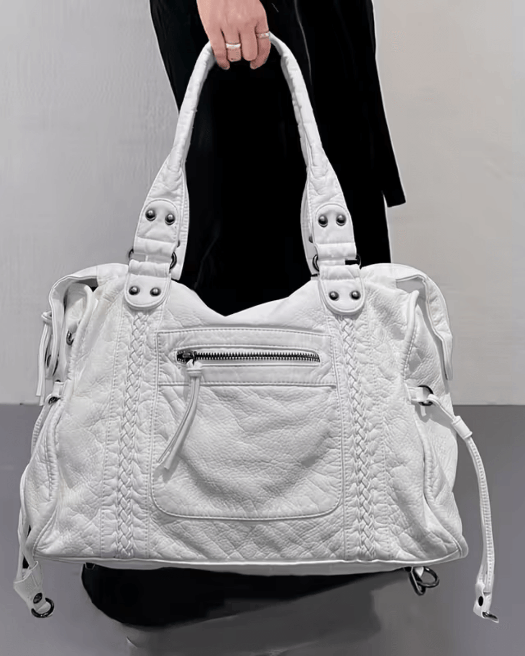 Bolso de Hombro Tejido en Cuero Vegano
