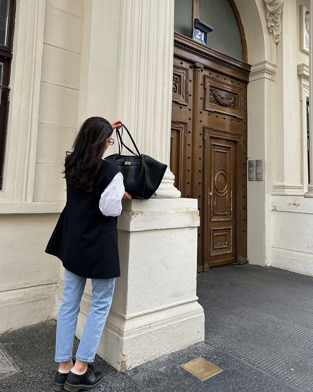 Bolso Shopper de Líneas Curvas en Cuero Vegano