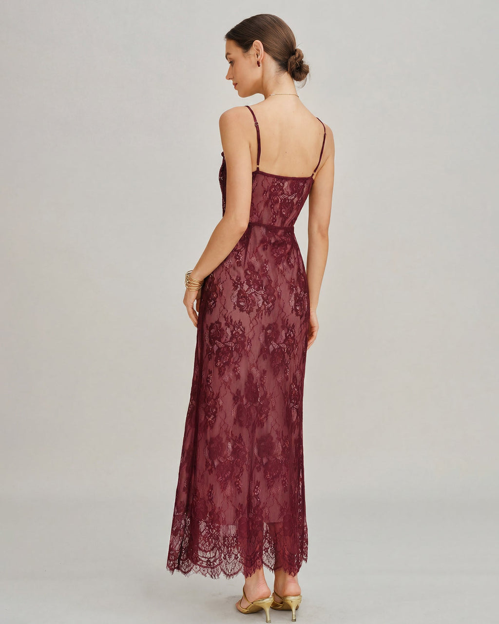Vestido Maxi de Encaje Vino con Escote Cuadrado y Espalda con Tirantes